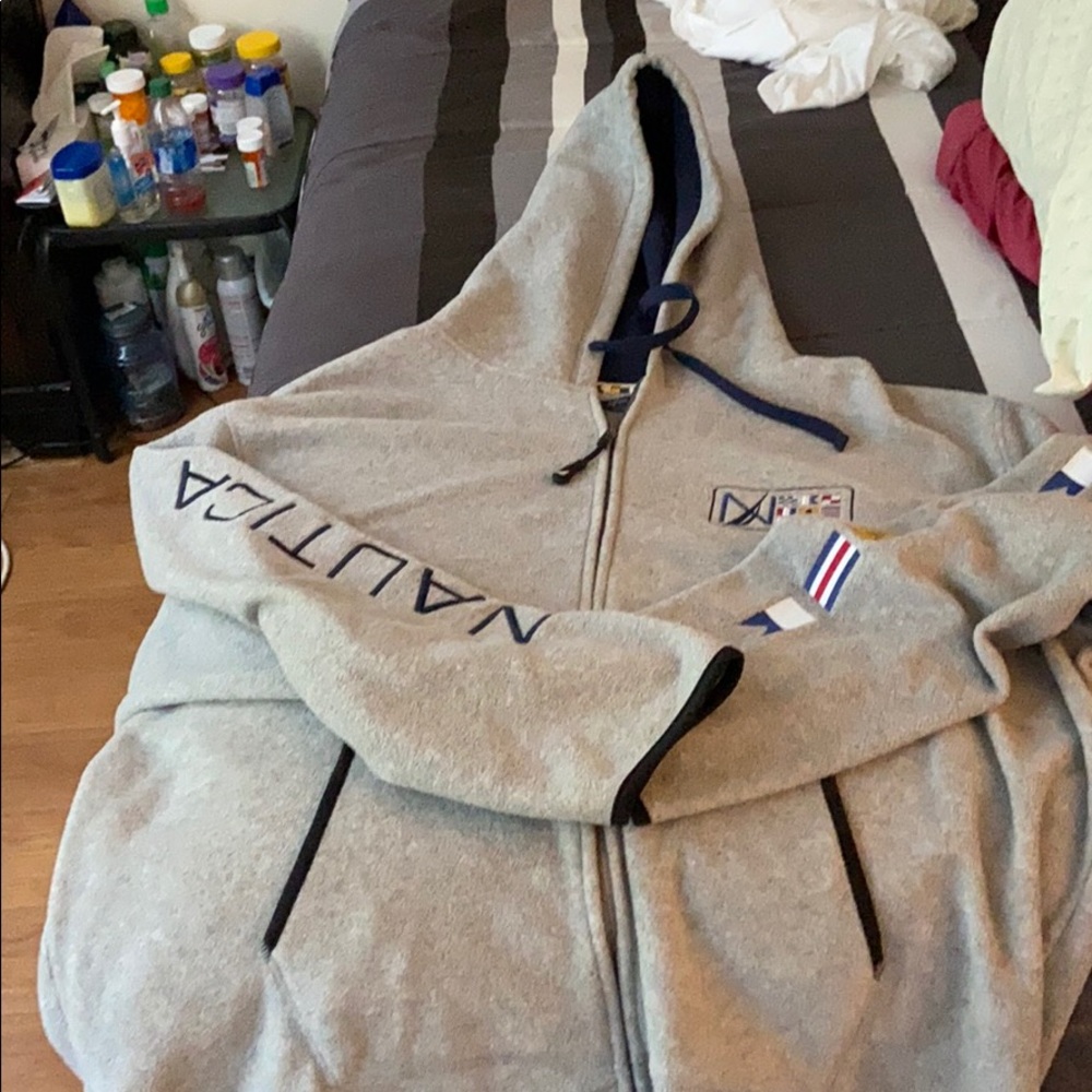 Men’s Nautica hoodie